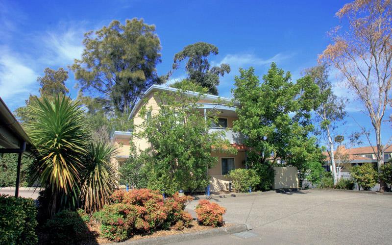 Travellers Motor Village Motel