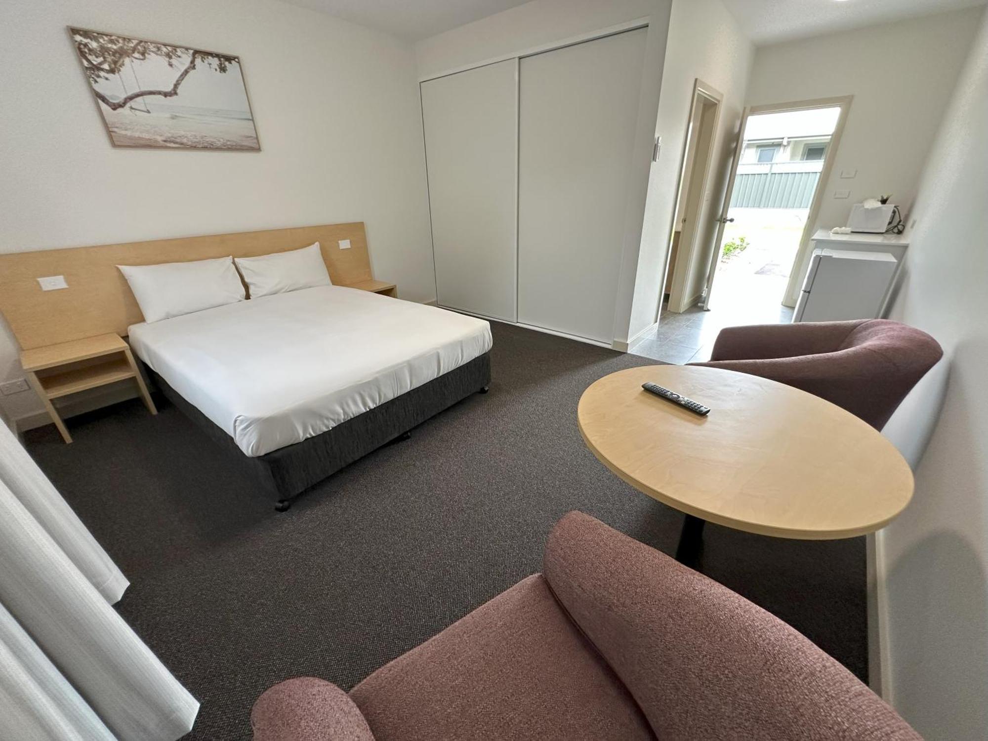 Motel Travellers Motor Village