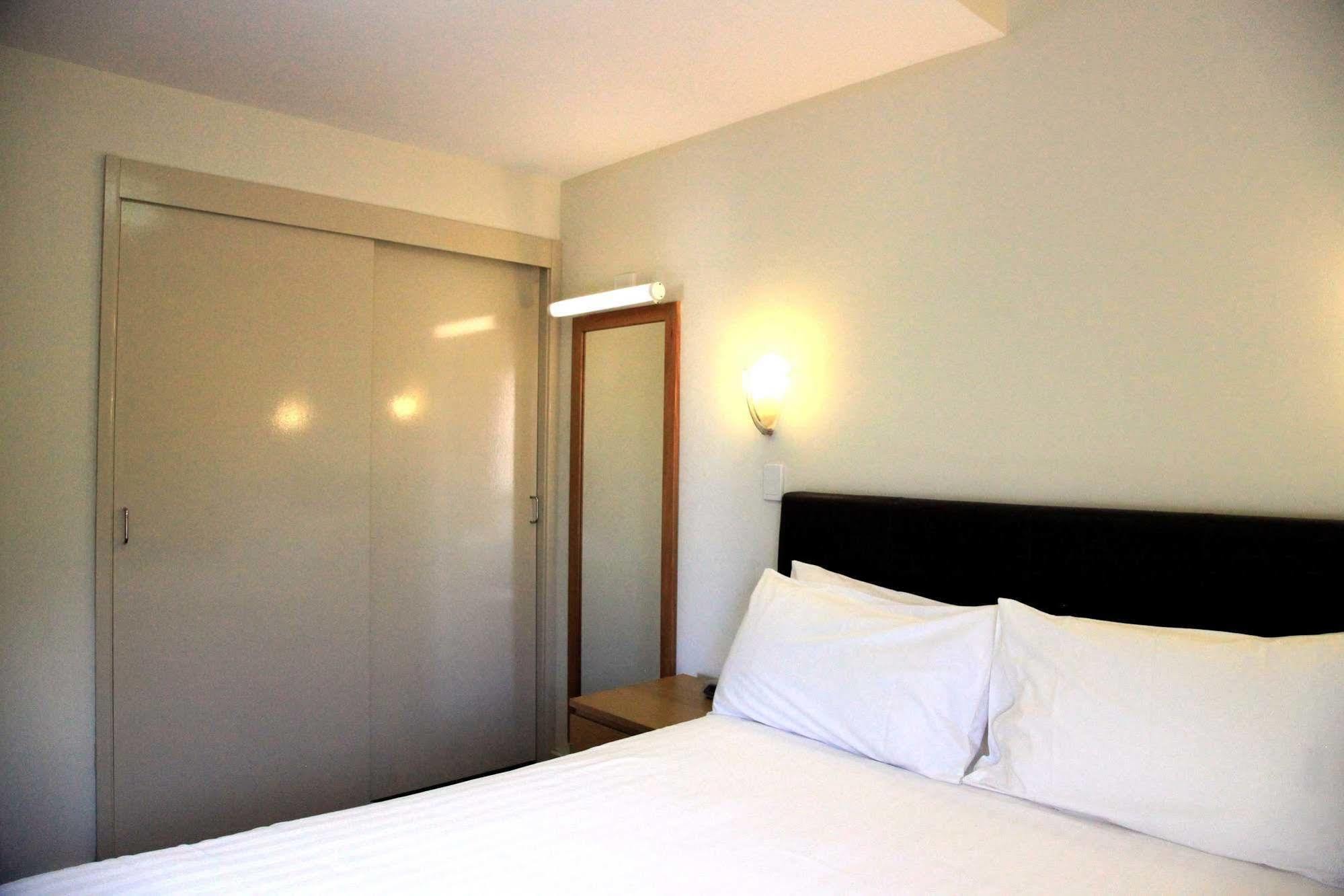 Travellers Motor Village Motel